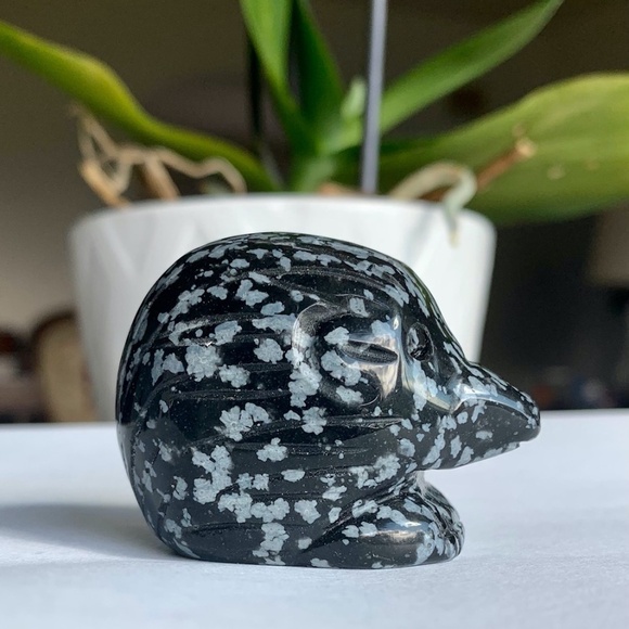Snowflake Obsidian Carved Hedgehog Carving Bird Head Figurine Crystal Healing 2" - Picture 2 of 12